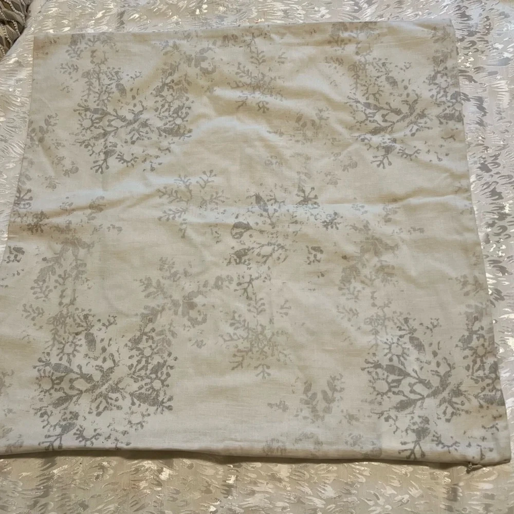 NWOT Pottery Barn X-más Pillow 20x20